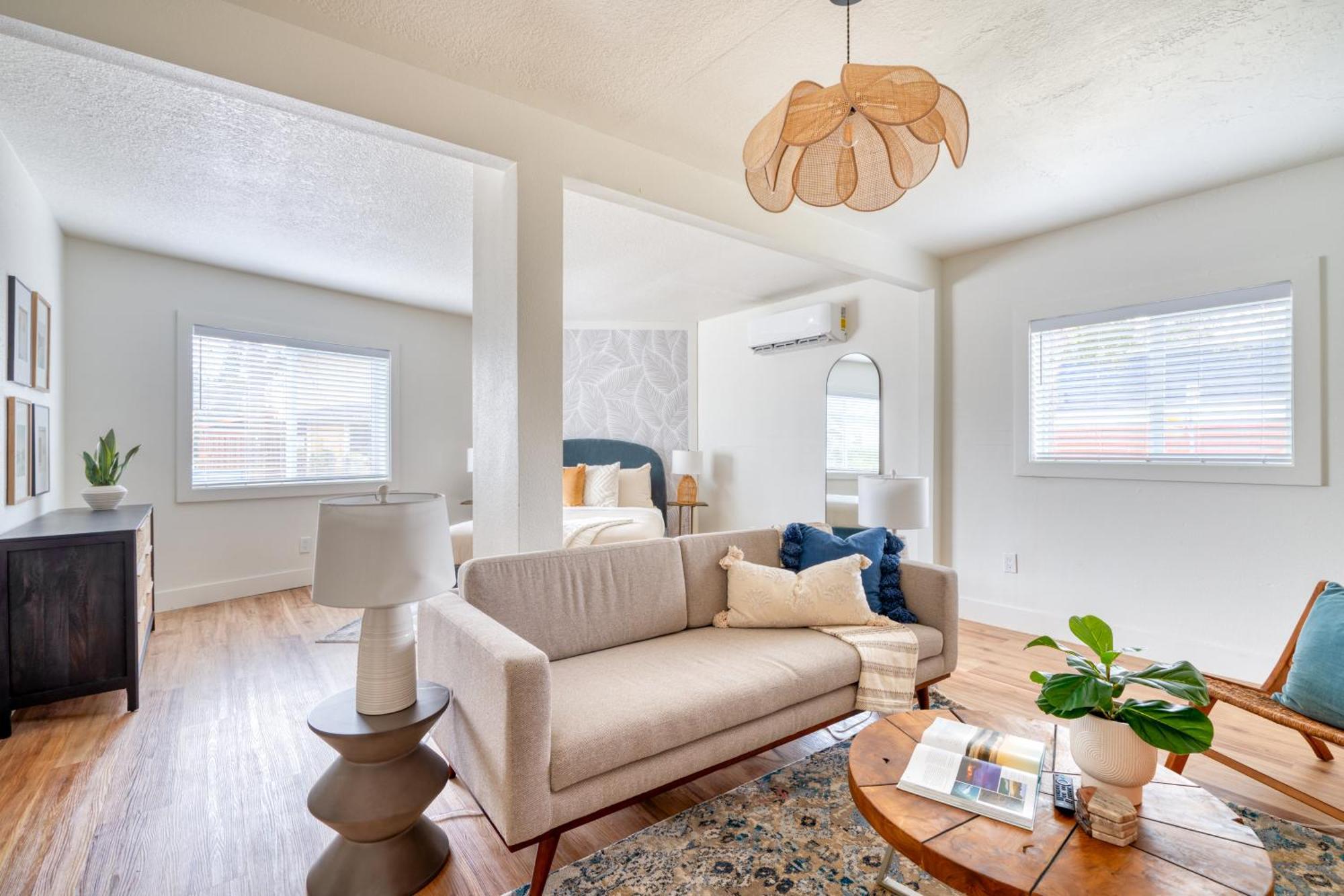 Collection - Spacious In Brooklyn Holiday home